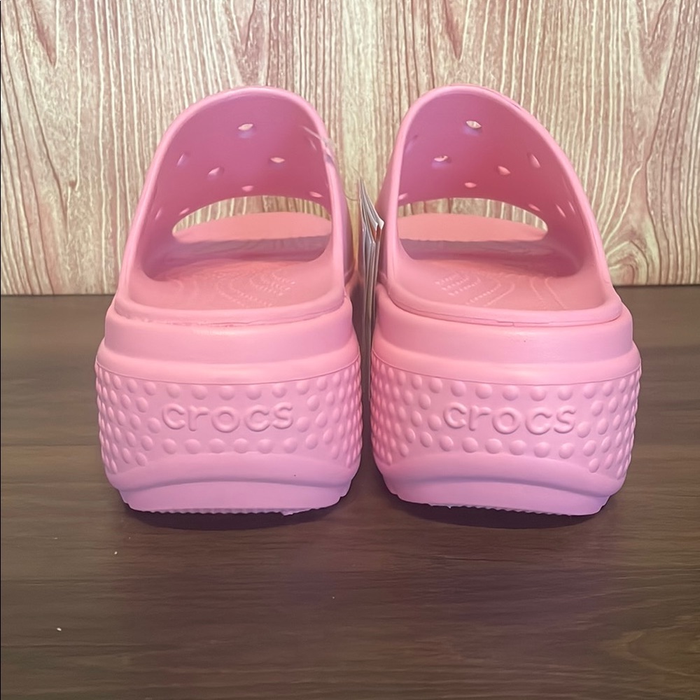 New Women’s CROCS Pink Stomp Slide Platform Sandals - Picture 7 of 9